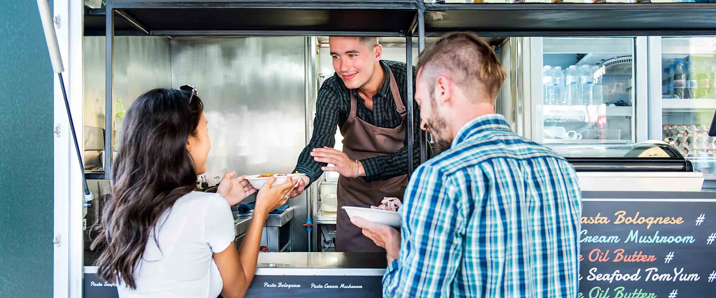 Conoce cómo emprender con un food truck aquí en lanzate solo el blog de los emprendedores